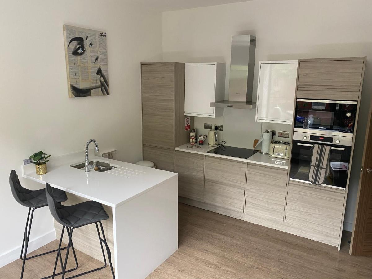 34 Cuppin Street - Luxury City Centre Apartment! Chester Kültér fotó